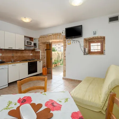 House With Wifi Rovinjsko Selo, - 3431 Holiday home *