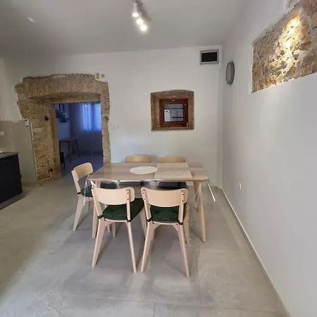 度假居 House With Wifi Rovinjsko Selo, - 3431